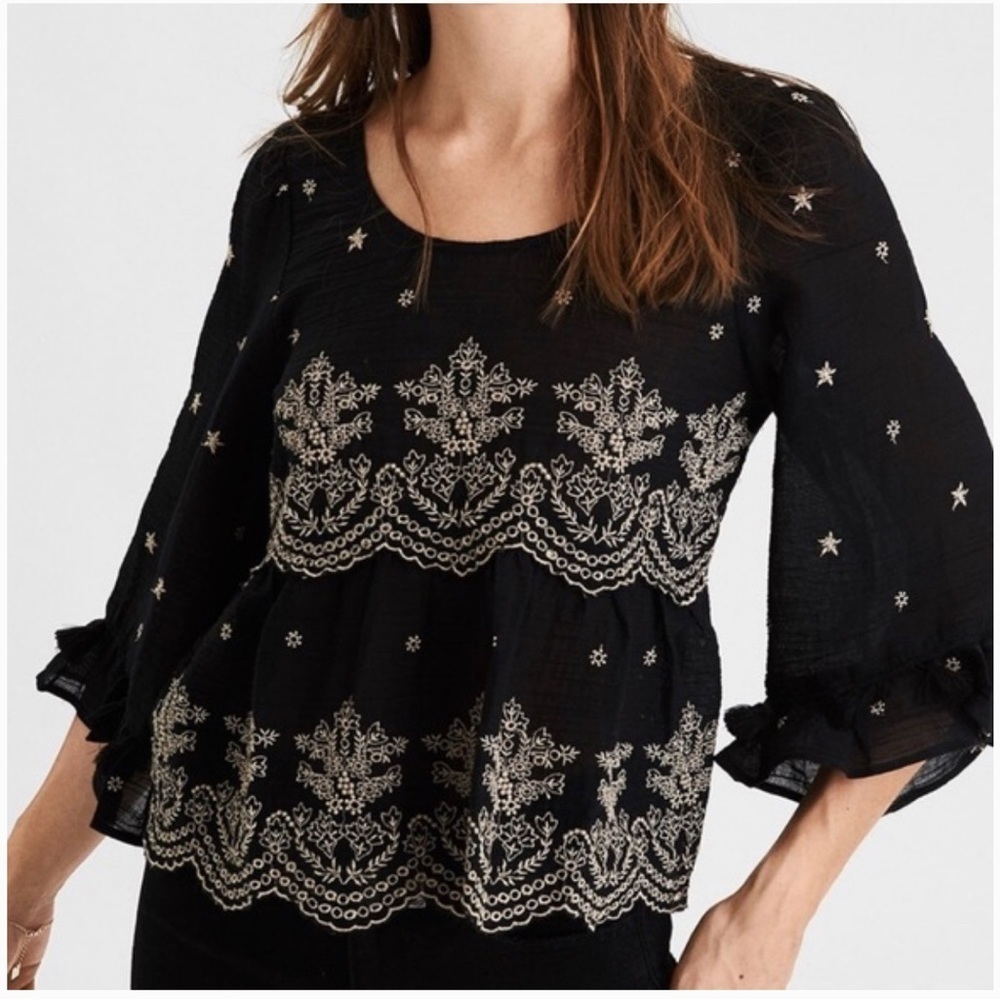 American Eagle Outfitters | Black & Tan Eyelet Embroidered Top